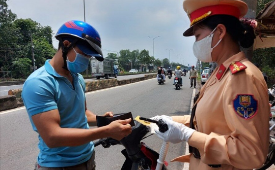 CSGT TP.HCM thông tin về việc xử phạt xe không chính chủ