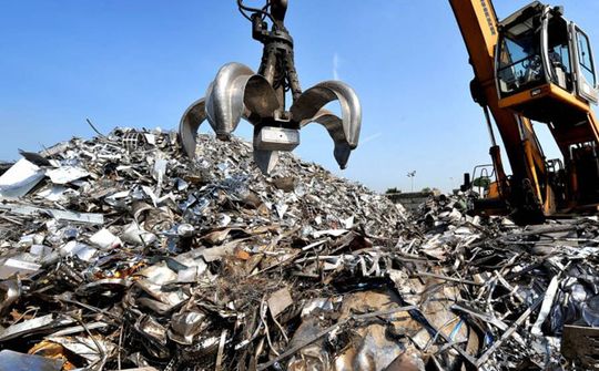 Doanh nghiệp nhập khẩu phế liệu làm nguyên liệu sản xuất phải ký quỹ bảo vệ môi trường