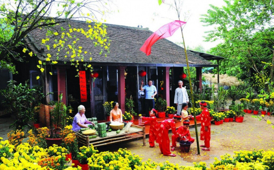 Xây dựng người Việt Nam phát triển toàn diện từ gia đình