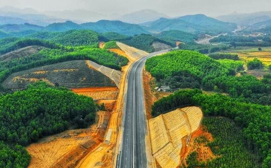 Phấn đấu hoàn thành cao tốc Tân Phú - Bảo Lộc trong năm 2025