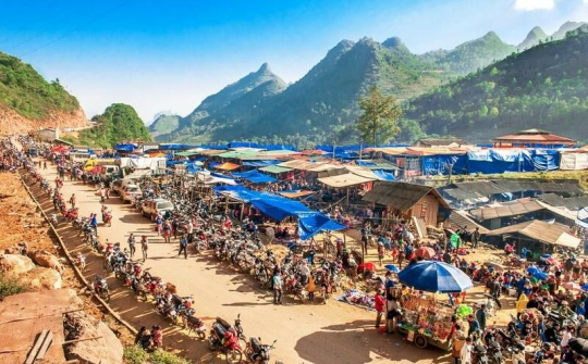 Lào Cai: Đa sắc màu chợ phiên vùng Tây Bắc