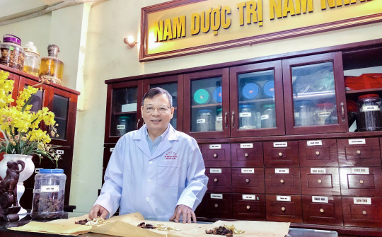 TS. BSCK II Phạm Việt Hoàng: Gieo y đức, nhận niềm tin