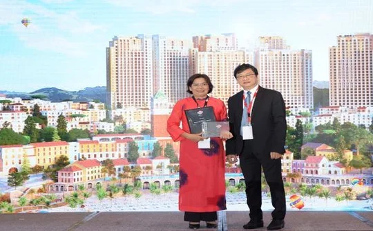 BCI Asia Awards xướng tên Sun Group trong “Top 10 chủ đầu tư hàng đầu Việt Nam” năm 2020-2021