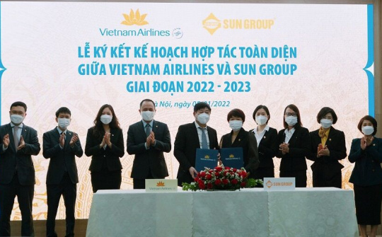 Vietnam Airlines và Sun Group mở rộng hợp tác chiến lược giai đoạn 2022-2023