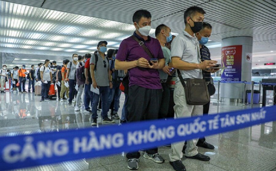 Bộ Y tế: Nguy cơ lây lan biến chủng Omicron ra cộng đồng rất lớn