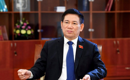 Bộ Tài chính khẳng định tích cực giám sát, đảm bảo quyền lợi nhà đầu tư