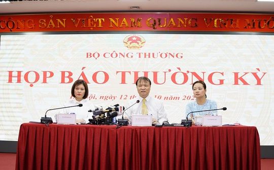 Bộ Công Thương kiến nghị Bộ Tài chính giảm các loại thuế liên quan đến xăng dầu
