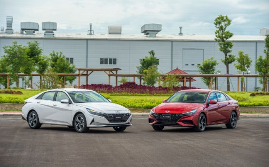 Hyundai Elantra thế hệ hoàn toàn mới chính thức ra mắt tại thị trường Việt Nam