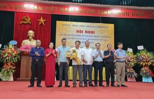 Kim Chung - Đông Anh: Gặp mặt doanh nghiệp, doanh nhân tiêu biểu năm 2022