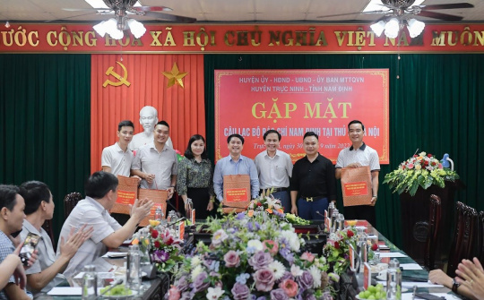 CLB Báo chí Nam Định tại Hà Nội cùng Trực Ninh kết nối tình quê hương