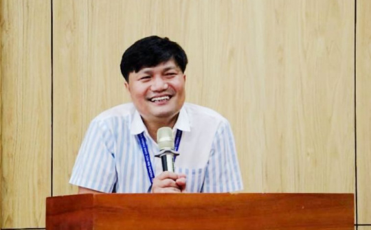 Nhà giáo, Tiến sĩ Vũ Hồng Vận: Thành công từ lối đi riêng