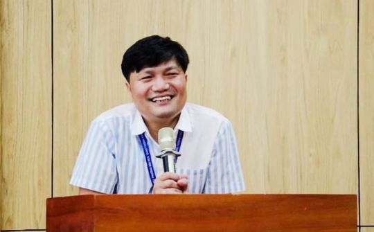 Nhà giáo, Tiến sĩ Vũ Hồng Vận: Thành công từ lối đi riêng