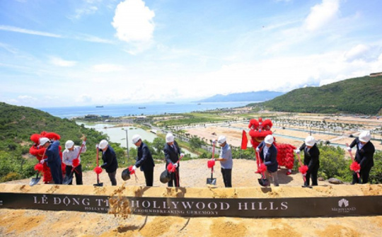 Động thổ Hollywood Hills by YOO Inspired by Starck, Quy Nhơn có biệt thự nghệ thuật hàng hiệu