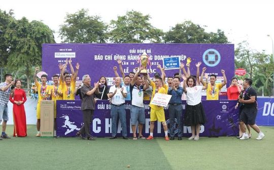 Bế mạc Giải bóng đá “Báo chí đồng hành cùng Doanh nghiệp” lần IV năm 2022