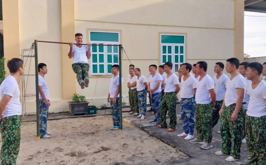 Lữ đoàn 873: Rèn thể lực để thực hiện tốt các nhiệm vụ