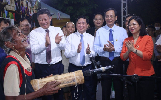 Ninh Thuận - trao tặng danh hiệu vinh dự Nhà nước “Nghệ nhân ưu tú” cho 5 nghệ nhân