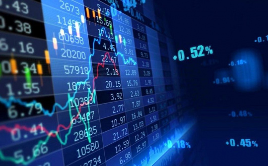 UBCKNN xử phạt thêm 2 công ty công bố thông tin không đúng quy định