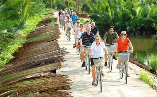 Thúc đẩy thu hút khách du lịch quốc tế vào Việt Nam