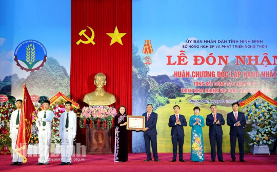 Sở Nông nghiệp và Phát triển nông thôn tỉnh Ninh Bình đón nhận Huân chương Độc lập hạng Nhất