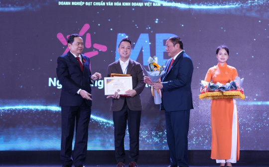 MB được vinh danh “Doanh nghiệp đạt chuẩn văn hóa kinh doanh Việt Nam” 2022