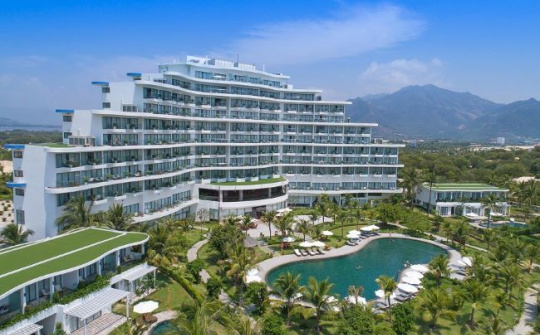 Nghỉ dưỡng đón năm mới trọn gói 5 sao tại Cam Ranh Riviera