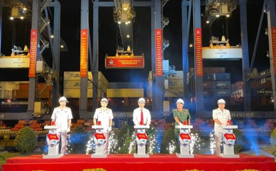 Tân Cảng Sài Gòn phát lệnh làm hàng đầu Xuân Nhâm Dần 2022