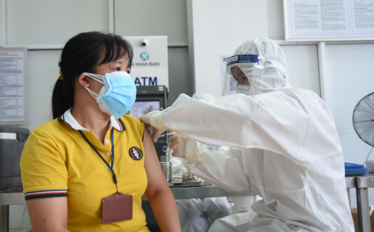 Thanh Hóa: Công điện của Ban Thường vụ Tỉnh uỷ về đẩy nhanh tiến độ tiêm vắc xin phòng Covid-19