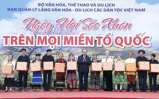 Ngày hội "Sắc Xuân trên mọi miền Tổ quốc"