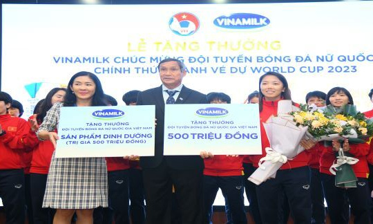 Vinamilk thưởng 500 triệu tiền mặt và 2 năm sử dụng sản phẩm cho đội tuyển bóng đá nữ quốc gia