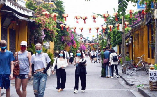 Bộ Văn hóa - Thể thao và Du lịch muốn mở cửa du lịch quốc tế hoàn toàn từ 15/3