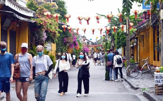 Bộ Văn hóa - Thể thao và Du lịch muốn mở cửa du lịch quốc tế hoàn toàn từ 15/3