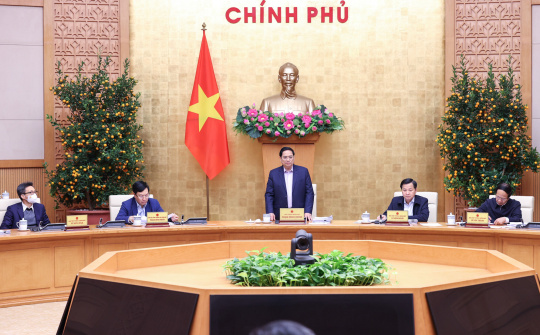 Tiếp tục quan tâm công tác xây dựng, hoàn thiện thể chế, bảo đảm xứng tầm với một trong ba đột phá chiến lược