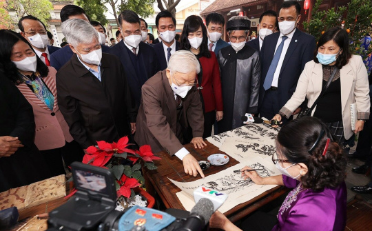 Xây dựng và phát huy giá trị văn hóa, sức mạnh con người Việt Nam theo tinh thần Đại hội XIII của Đảng