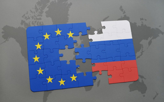 Nỗ lực 'ngoại giao con thoi' của châu Âu có giúp hạ nhiệt căng thẳng Nga-Ukraine?