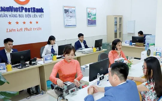 VNPost bị “ế” 122 triệu cổ phiếu LPB đem đi chào bán
