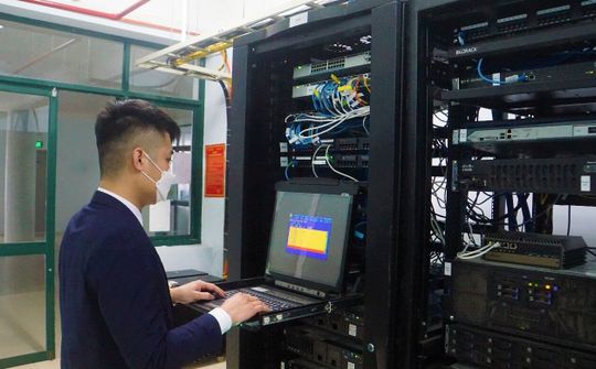 Công ty Điện lực Nam Định: Hạ tầng mạng viễn thông và CNTT là huyết mạch dòng điện sáng
