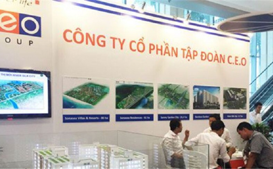 Người nhà Phó chủ tịch CEO muốn thoái toàn bộ gần 2,7 triệu cổ phiếu, dự thu 188 tỷ đồng