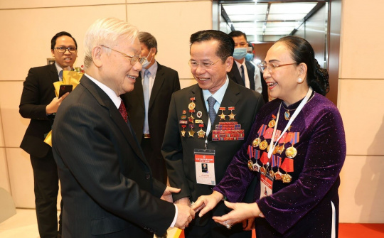 Hiện thực hóa khát vọng phát triển đất nước bằng sức mạnh niềm tin của nhân dân