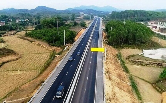 Bộ GTVT đề nghị các tỉnh "chung tay" tháo gỡ khó khăn cho Dự án cao tốc Bắc - Nam
