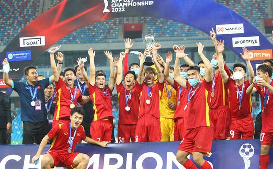 Thủ tướng chúc mừng chiến thắng ý nghĩa của Đội tuyển U23 Việt Nam