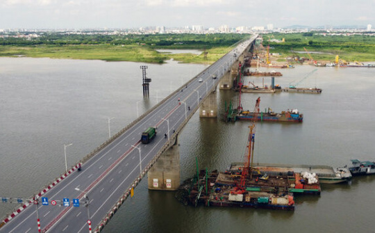 Sẽ tháo dỡ hai nhịp cầu Vĩnh Tuy để thi công giai đoạn 2