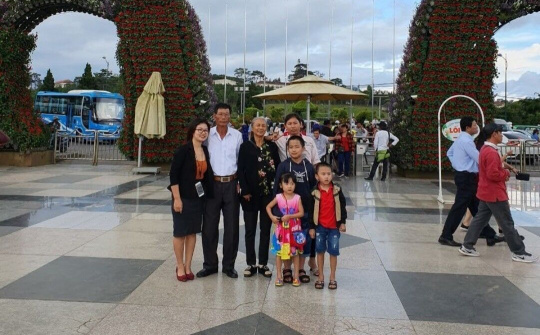 Lượng khách "khổng lồ" đổ lên Đà Lạt trong  những ngày đầu năm mới Nhâm Dần 2022