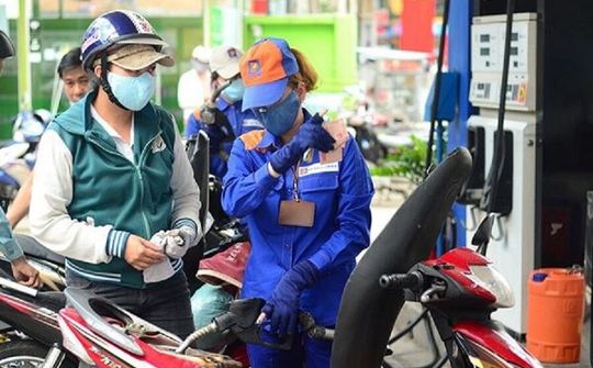 Bộ Công thương: Có tình trạng "găm hàng" xăng dầu để trục lợi
