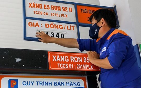 Giá xăng tăng quá cao, Bộ Tài chính đề nghị giảm thuế bảo vệ môi trường