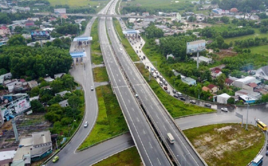 Bộ GTVT: Xử nghiêm tình trạng ồ ạt xây nhà, trồng cây chờ đền bù đón đầu dự án cao tốc Bắc Nam chạy qua
