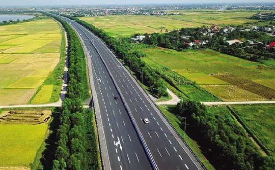 Bộ GTVT đề nghị các địa phương khẩn trương hoàn thiện hồ sơ chuyển mục đích sử dụng đất làm cao tốc Bắc-Nam
