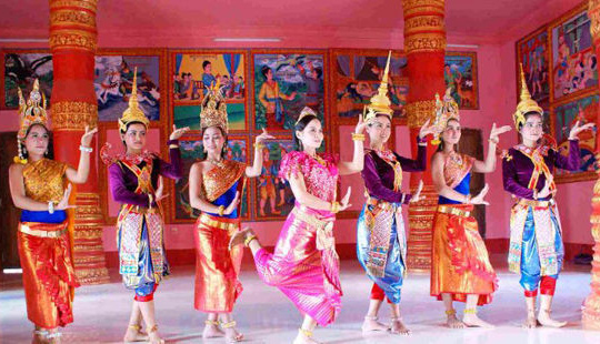 Thủ tướng gửi Thư chúc mừng đồng bào Khmer nhân dịp Tết Chôl Chnăm Thmây