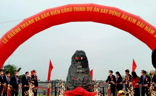 Khánh thành công trình âu thuyền mới để chống tác động của biến đổi khí hậu ở Ninh Bình
