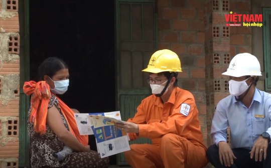 Tuyên truyền hưởng ứng Giờ Trái đất tại Kon Tum