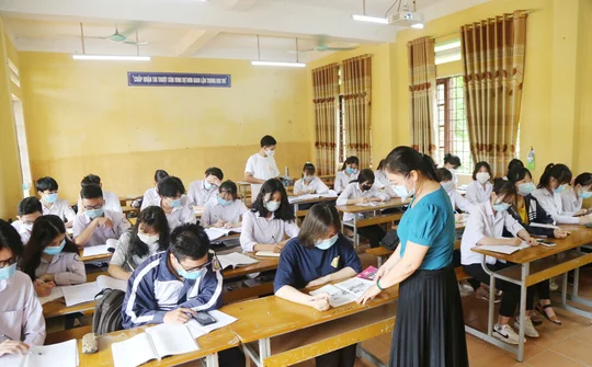 Lào Cai: Học sinh từ lớp 7 bắt đầu trở lại học trực tiếp từ ngày 07/03